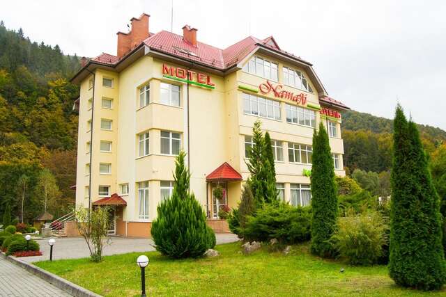 Мотели Motel Natali Podpolzʼye-25